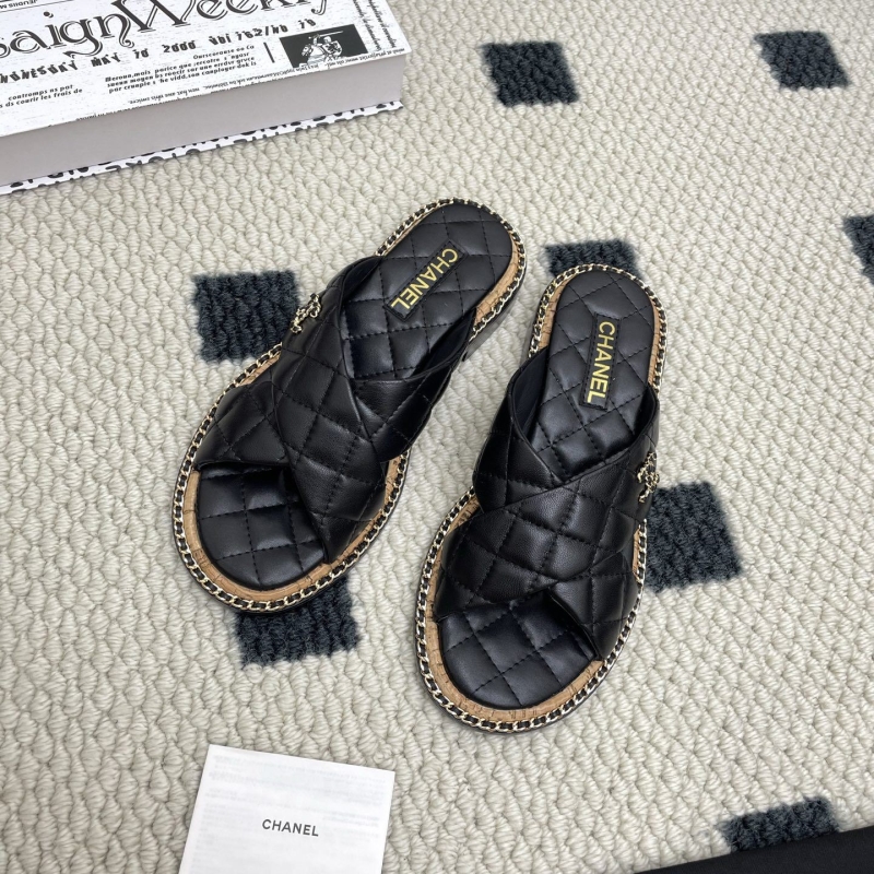 Ch**el slippers